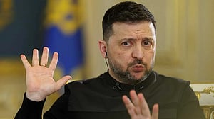 US links security guarantees to Ukraine giving up Donbas, Zelensky says
