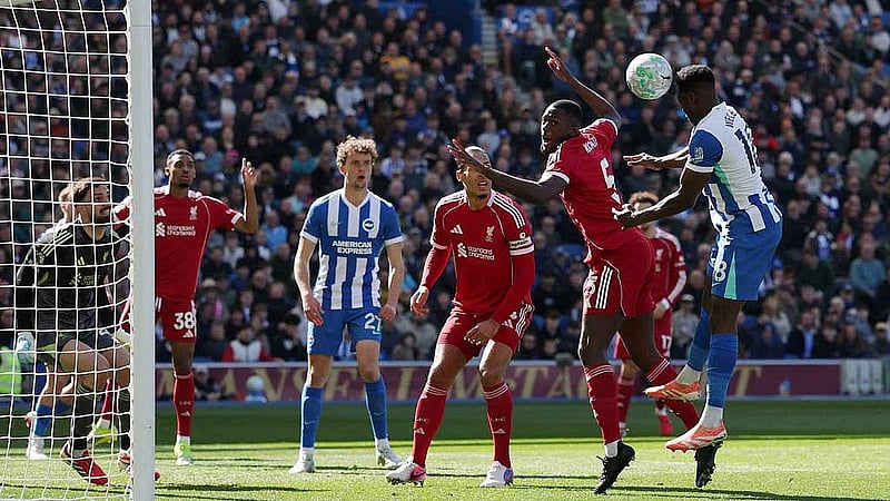 Welbeck double steers Brighton to 2-1 victory over Liverpool