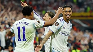 Clinical Aston Villa outclass Freiburg to lift Europa League trophy