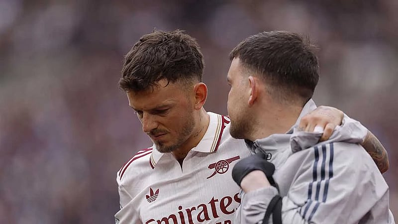 Arsenal's White ruled out for rest of season with knee injury
