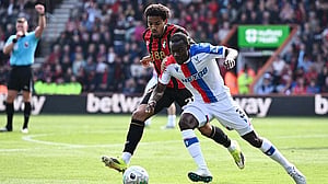 Bournemouth close in on European spot with 3-0 win over Palace