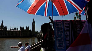 Britain bakes during hottest day on record for May