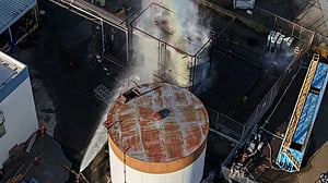 Thousands evacuated in Southern California due to failing chemical tank