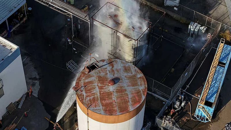 Thousands evacuated in Southern California due to failing chemical tank