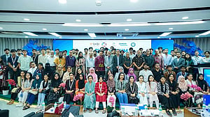 Daffodil International University discusses solutions to indoor air pollution