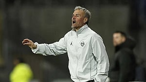 PSG boss Luis Enrique blasts flat display in last match before Champions League final