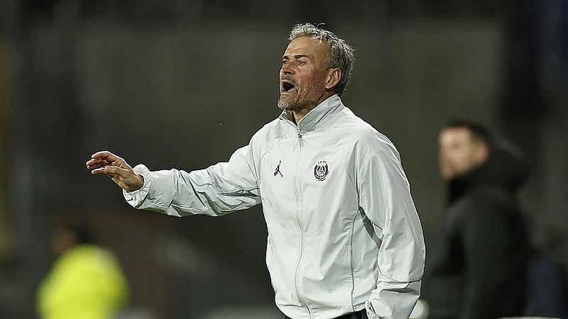 PSG boss Luis Enrique blasts flat display in last match before Champions League final