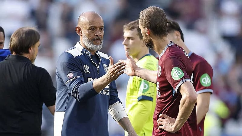 West Ham stick with Espirito Santo despite relegation from Premier League