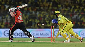 Hyderabad and Gujarat into IPL playoffs, Chennai on brink of elimination