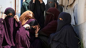 Australian women and children linked to Islamic State head home