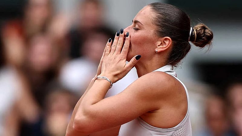 Kostyuk sends former champion Swiatek packing in French Open last 16