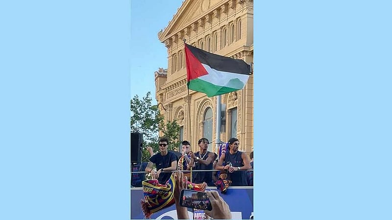 Israel minister hits out at Lamina Yamal for waving Palestine flag at Barca parade