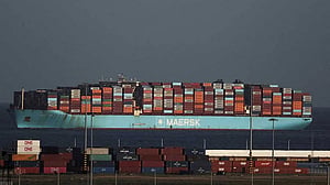 Maersk unit's US-flagged ship transits Hormuz accompanied by US military