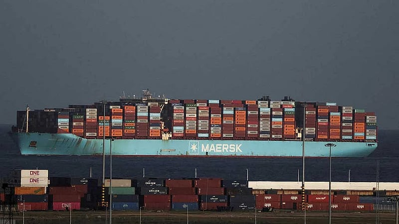 Maersk unit's US-flagged ship transits Hormuz accompanied by US military