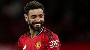 Man United's Fernandes and City's Shaw win FWA Footballer of the Year awards