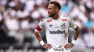 Neymar suffers calf injury but expected to join Brazil camp ahead of World Cup