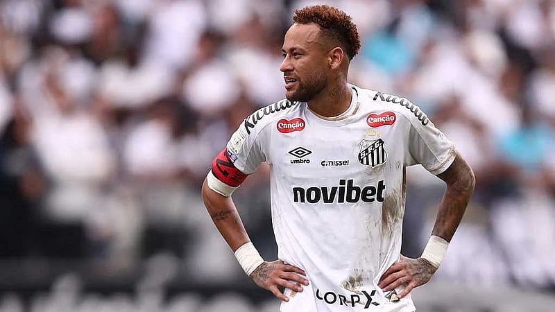 Neymar suffers calf injury but expected to join Brazil camp ahead of World Cup