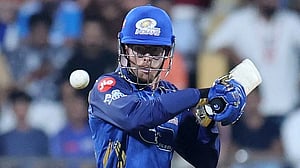 New Zealand's Santner out for a month with shoulder injury