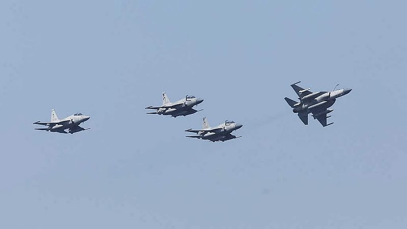 Pakistan deploys jet squadron, thousands of troops to Saudi Arabia during Iran war