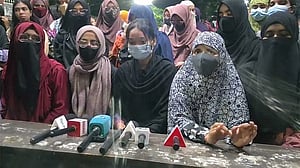 Protest at Titumir after 3 female students, who wanted campus politics banned, lose dorm seats