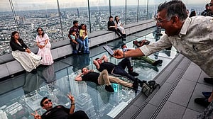 Thailand to cut visa-free stay to 30 days for tourists from 93 countries