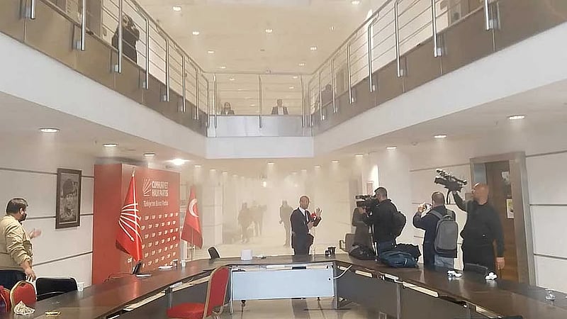 Turkey's pro-Kurdish party condemns ousting of main opposition