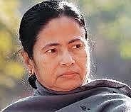 Ambika Soni to meet Mamata over Teesta pact