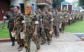87 border guards released