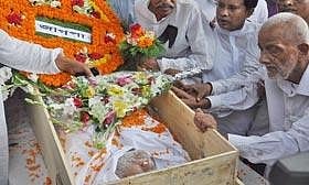 Language warrior Oli Ahad dead