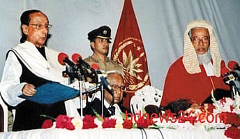 Zillur Rahman taking oath as the President on Feb 12, 2009.