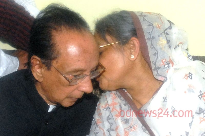 Sheikh Hasina and Zillur Rahman share an intimate moment. Hasina called him ‘uncle’