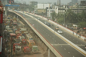 ‘বাজানের মুখডাও দেহা যায় না’