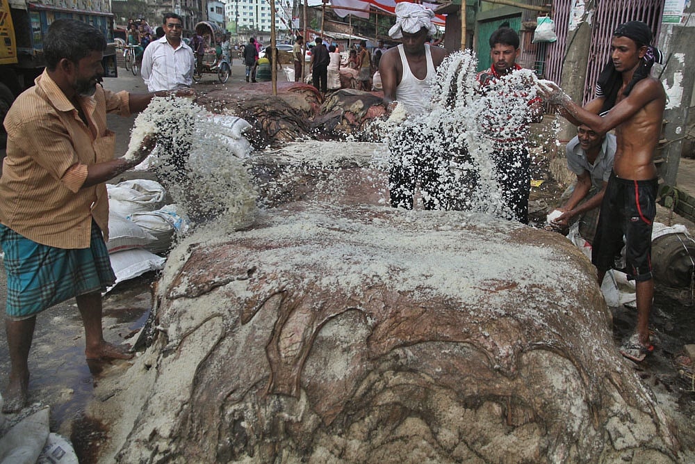 চামড়াশিল্পের রপ্তানি আট বছরে ১০ গুণ বাড়ার আশা বাণিজ্যমন্ত্রীর