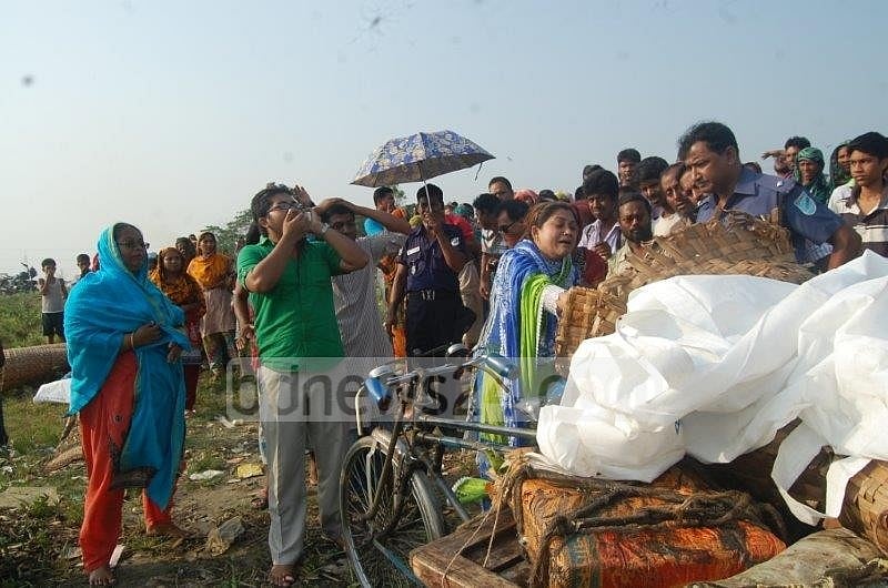 Arrest Narayanganj killers: Hasina tells Kamal