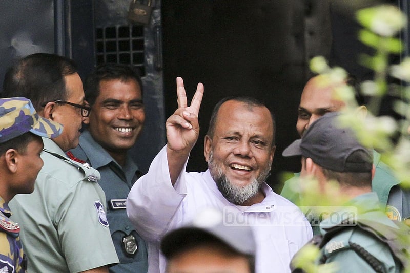 The 33 murders that got Mobarak the gallows
