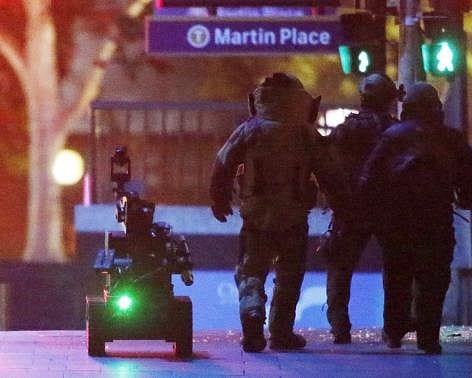Tensions surface as Australian Muslims fear Sydney siege backlash