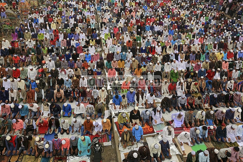 Devotees offer Jumma prayers on the first day of Bishwa Ijtema, the second largest religious congregation of Muslims in the world after the hajj, organised on the bank of the Turag river on Friday.