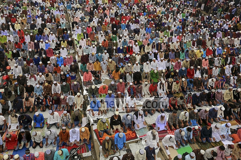 Devotees offer Jumma prayers on the first day of Bishwa Ijtema, the second largest religious congregation of Muslims in the world after the hajj, organised on the bank of the Turag river on Friday.