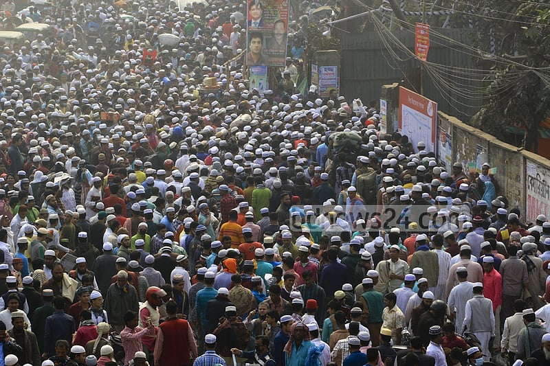 Devotees arrive at the bank of river Turag to join Bishwa Ijtema on Friday.