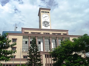 রাজউকের কর্মচারীদের কাছ থেকে উদ্ধার ১৫০ নথি