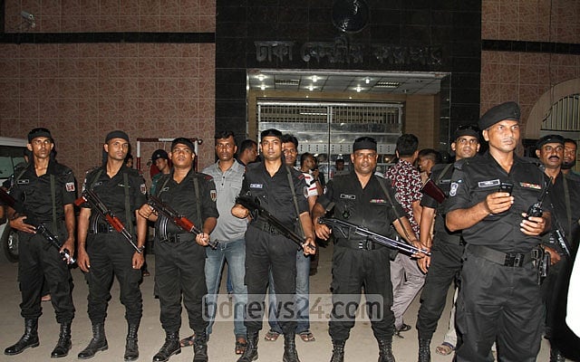 Dhaka Central Jail security heightened, bamboos, tarpaulin used for hanging convicts taken inside