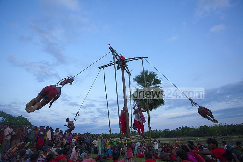 মৌলভীবাজারে চড়কপূজা অনুষ্ঠিত