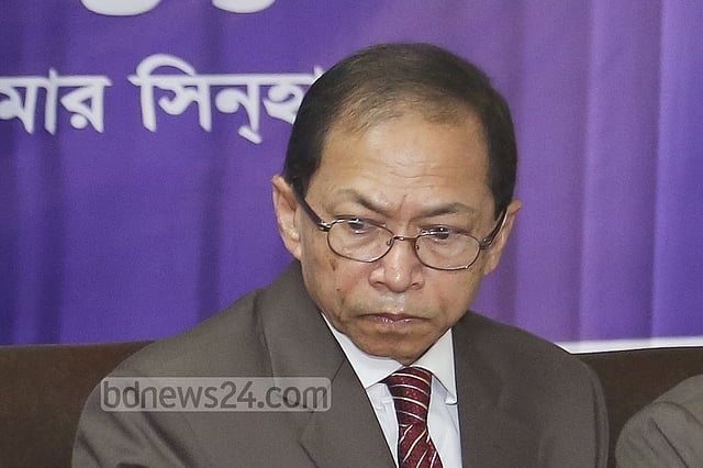 সিনহার যুক্তরাষ্ট্রের ব্যাংক অ্যাকাউন্ট ও বাড়ি জব্দের নির্দেশ