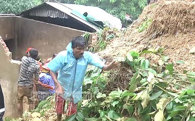 পাহাড়ধস হলে কী করবে, শিশুদের জানানো দরকার