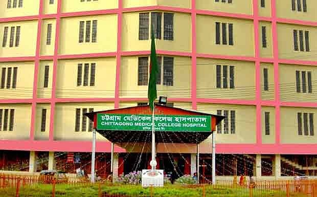 চট্টগ্রামে ছিঁড়ে পড়া বৈদ্যুতিক তারে রিকশাচালকের মৃত্যু