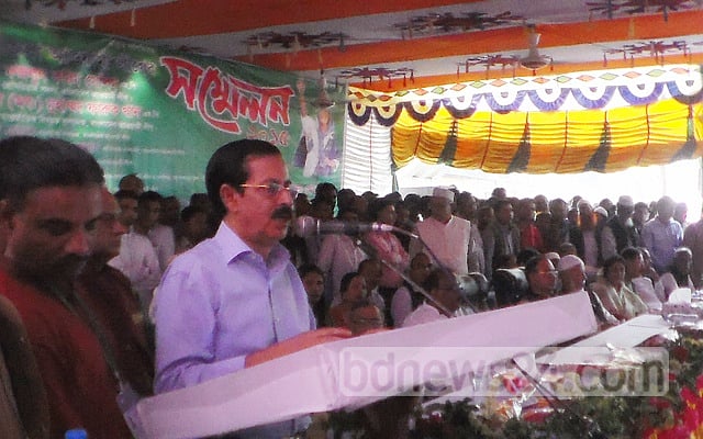তারেক মুচলেকা দিয়ে বিদেশে, খালেদা মুচলেকা দিয়ে বাসায়: শেখ সেলিম