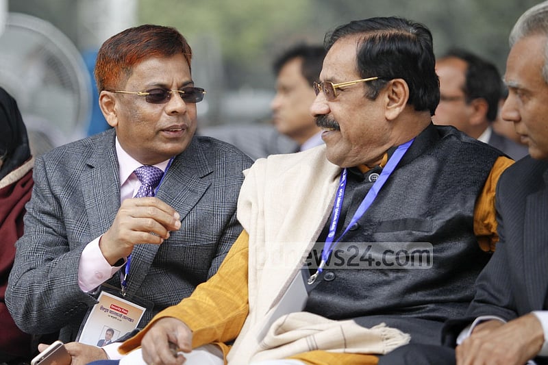 Inspector General of Police (IGP) AKM Shahidul Hoque catches up with old friends at the Hironmoyee Melbondhon organised by Dhaka University Alumni Association on Saturday.