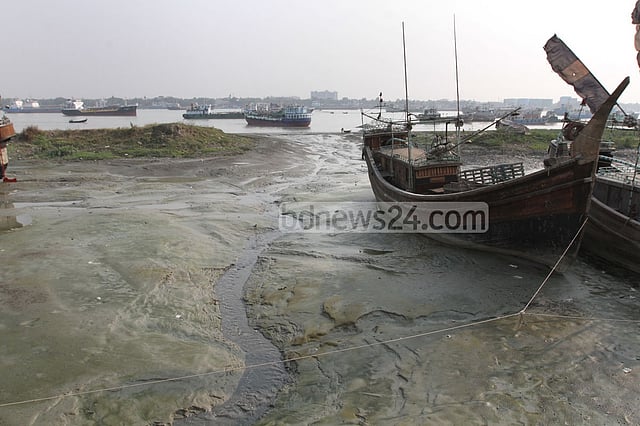 চট্টগ্রামের কর্ণফুলী নদী দখলকারীদের তালিকা চেয়েছে হাই কোর্ট
