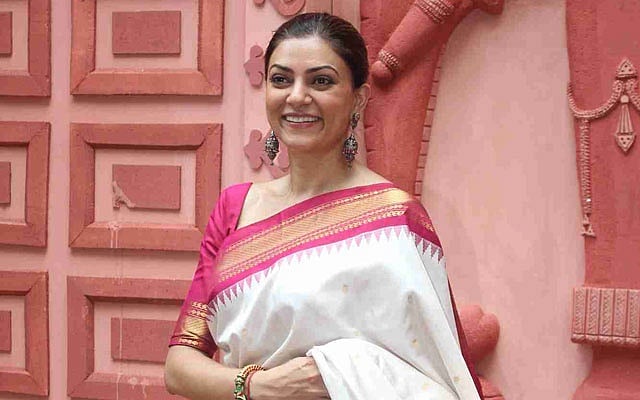 প্রিতি, উর্মিলা দেরিতে বিয়ে করায় খুশি সুস্মিতা