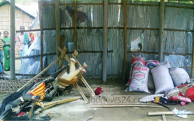 ‘চাঁদা না পেয়ে’ সাঘাটায় মন্দির ভাংচুর